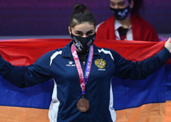 Ծանրորդ Լիանա Գյուրջյանը դարձել է երիտասարդների ԱԱ-ի ոսկե մեդալակիր