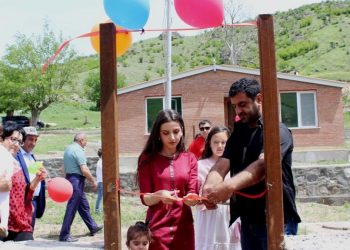 Գյուղը կանգուն է իր պաշտպաններով