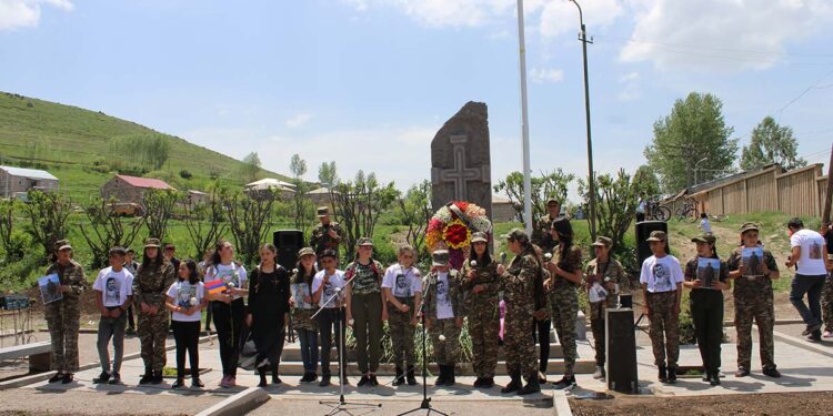 Հուշարձան-պուրակ՝ նահատակ հերոսների հիշատակին