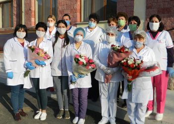 Գնահատելով բուժքույրերին եւ նրանց աշխատանքը