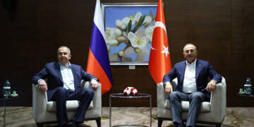 Չավուշօղլուն և Լավրովը քննարկել են իրավիճակը Լեռնային Ղարաբաղում