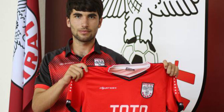 Արսեն Սադոյանը կխաղա Երեւանի «Արարատում»