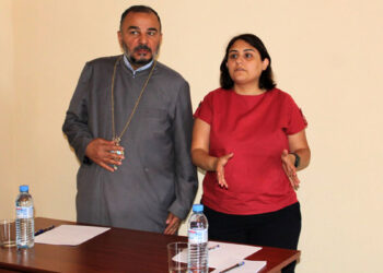 Հանդիպում ՀԱԵ Արցախի թեմի առաջնորդի հետ