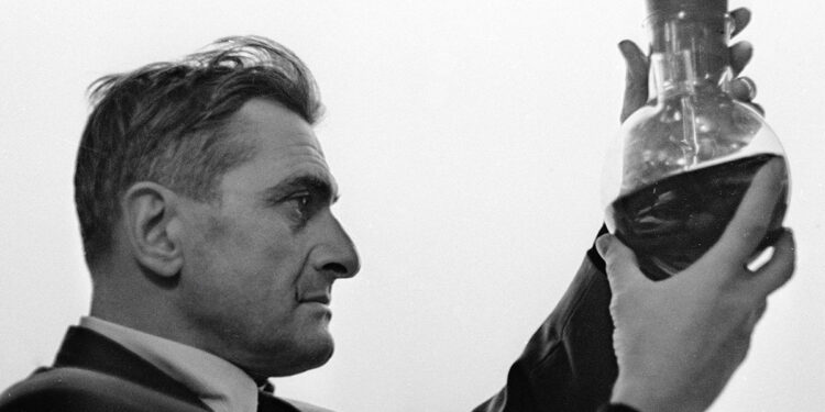 Նորին մեծություն քիմիայի նվիրյալը