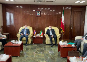 Դեսպան Թումանյանը Իրանի կառավարության անդամի հետ քննարկել է երրորդ բարձրավոլտ գծի կառուցման ծրագիրը