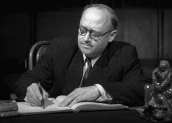 Ռուս խաղաղապահները մասնակցել են Լեռնային Ղարաբաղում ծովակալ Իսակովի հիշատակին նվիրված հանրահավաքին