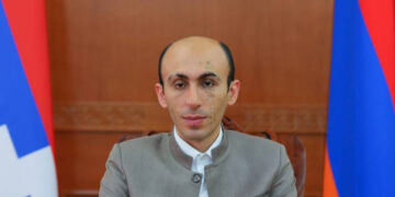 Արցախի ժողովուրդն ու իշխանությունները երբևէ չեն ընդունելու Ադրբեջանի կազմում որևէ կարգավիճակ. Արտակ Բեգլարյան