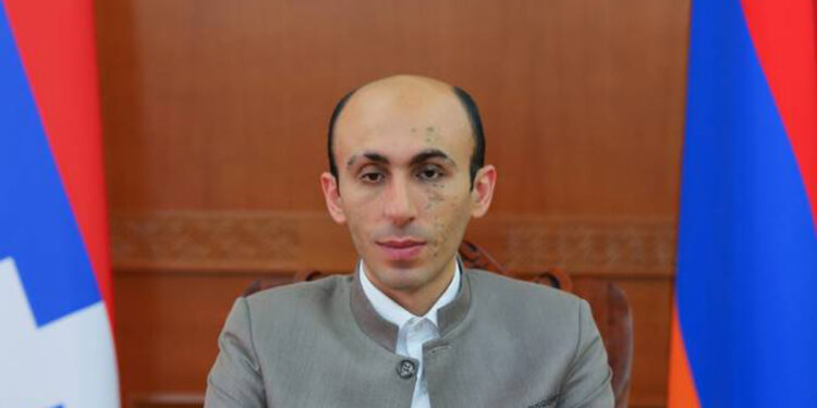 Արցախի ժողովուրդն ու իշխանությունները երբևէ չեն ընդունելու Ադրբեջանի կազմում որևէ կարգավիճակ. Արտակ Բեգլարյան