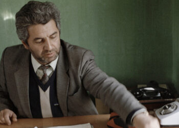 Երբ սիրում ես հողդ նվիրյալ զավակի նման…