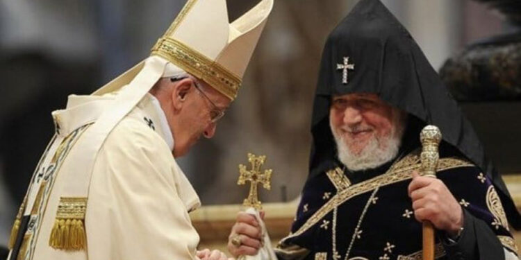 Ամենայն Հայոց Կաթողիկոսն ապաքինման մաղթանքներ է հղել Ֆրանցիսկոս Պապին