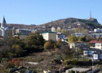 Շուշի այցելած դեսպանները պետք է հաշվի առնեն, որ դա անօրինական այց էր Արցախի բռնազավթված տարածք. Արտակ Բեգլարյան