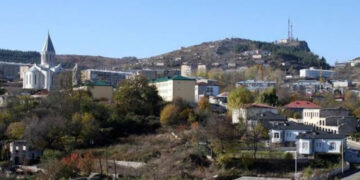 Շուշի այցելած դեսպանները պետք է հաշվի առնեն, որ դա անօրինական այց էր Արցախի բռնազավթված տարածք. Արտակ Բեգլարյան