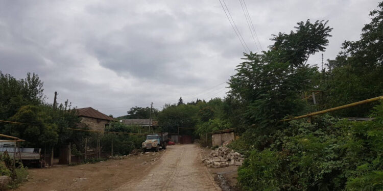 Կարմիր Շուկայով՝ Մաճկալաշեն ու Ամարաս․ վանքի ներսում աղոթք է, դրսում՝ շինարարություն