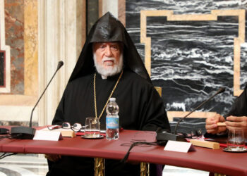 Արամ Ա. Կաթողիկոսին Դասախօսութիւնը` Տրուած Վատիկանի Մէջ. «Շուտափոյթ Կառավարութեան Կազմութիւնը Ներկայ Վտանգալից Կացութիւնը Դէպի Բարելաւում Առաջնորդող Առաջին Քայլն Է» Արամ Ա. Կաթողիկոս