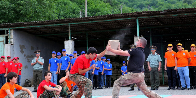 Ամենաուժեղ զենքը զինվորի ոգին է