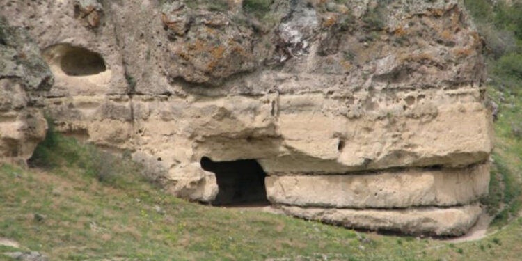 Եղեգնու ձորի սրբատունը