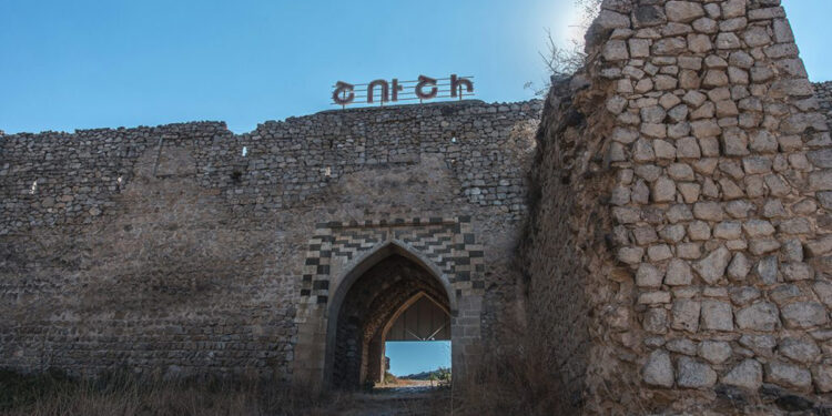 Արցախի ՄԻՊ-ը մանրամասներ է ներկայացրել Շուշիի մոտակայքում արձանագրված կրակոցների դեպքից