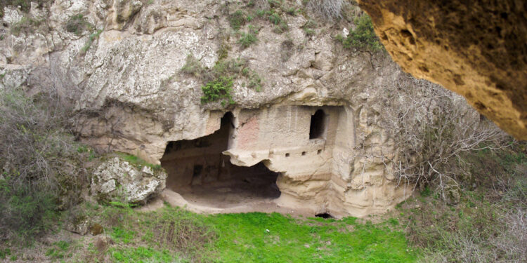 Հայրենի բնաշխարհի անխոս վկաները