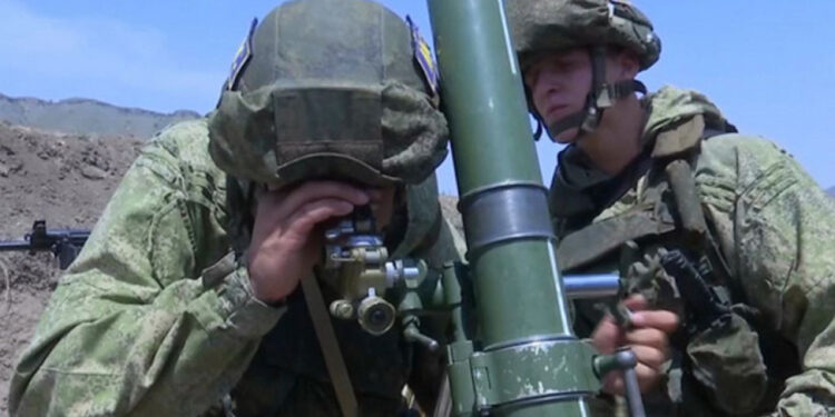 ՌՈՒՍԱԿԱՆ ԽԱՂԱՂԱՊԱՀ ԶՈՐԱԽՄԲԻ ԶԻՆԾԱՌԱՅՈՂՆԵՐԸ ՄԱՐՏԱԿԱՆ ՊԱՏՐԱՍՏՈՒԹՅԱՆ ՊԱՐԱՊՄՈՒՆՔՆԵՐ ԵՆ ԱՆՑԿԱՑՐԵԼ