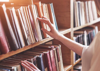 Գիտության եւ ընթերցողական մշակույթի խաչուղիներում