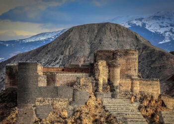 Պատմական եւ քաղաքական հայրենիքի սահմանները