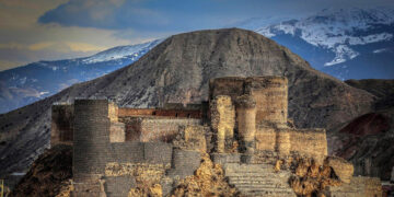 Պատմական եւ քաղաքական հայրենիքի սահմանները