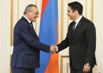 Ալեն Սիմոնյանը հյուրընկալեց Արթուր Թովմասյանին
