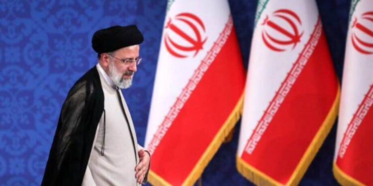 Իրանում կայացել Է հոգեւոր առաջնորդի կողմից նոր նախագահի հաստատման արարողությունը