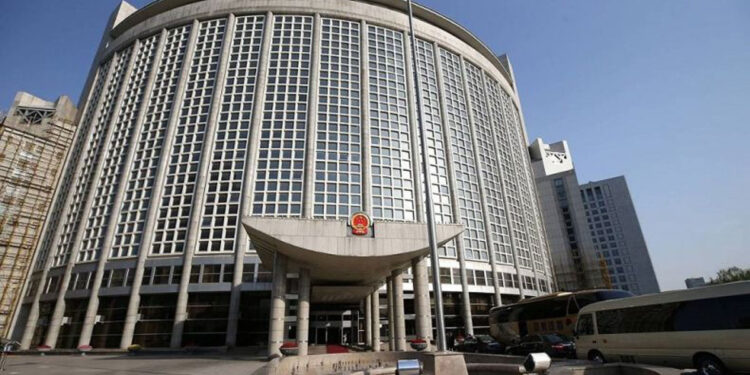 Չինաստանը քննադատել է ԱՄՆ-ին՝ հոնկոնգցիներին անվտանգ ապաստան տրամադրելու որոշման համար