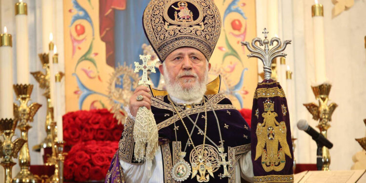 ԿՅԱՆՔ՝ ՄԻԱՇԱՂԱԽՎԱԾ ՀԱՅՈՑ ԱՇԽԱՐՀԻՆ ԵՎ ՀԱՅՈՑ ԵԿԵՂԵՑՈՒՆ