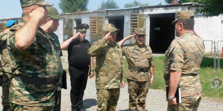 Պաշտպանության նախարար Արշակ Կարապետյանն այցելել է զորամասեր