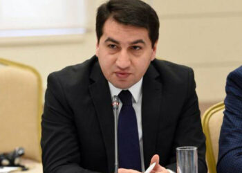 Հիքմեթ Հաջիևը խոսել է ԼՂ-ում ռուս խաղաղապահների մանդատի իրավական մեխանիզմների շուրջ բանավեճերի մասին