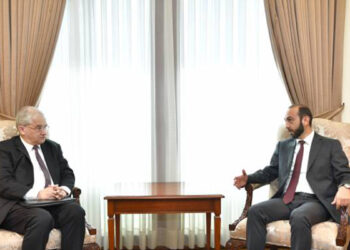 ԵԱՀԿ Մինսկի խմբի ռուս համանախագահը Երևանում հանդիպել է Արարատ Միրզոյանի հետ