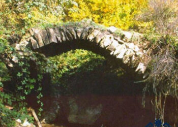 Ադրբեջանցիներն ավերել են Արցախի Մեծ թաղեր գյուղի Մակուն կամուրջը