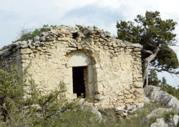 Հայրենի բնաշխարհի անխոս վկաները