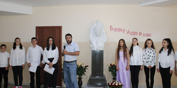 «Մի աղջիկ էր նա՝ վայրի ու քնքուշ»