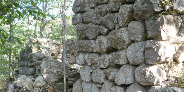 Սեթանց գյուղի ամրոցը