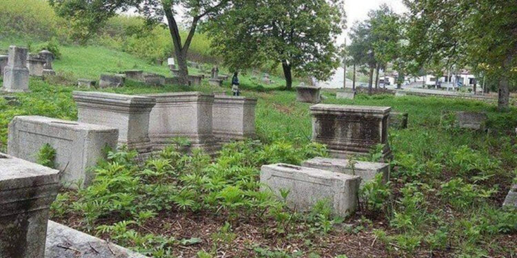 Ավերվում են մոռացությունից փրկված վերջին նշխարները