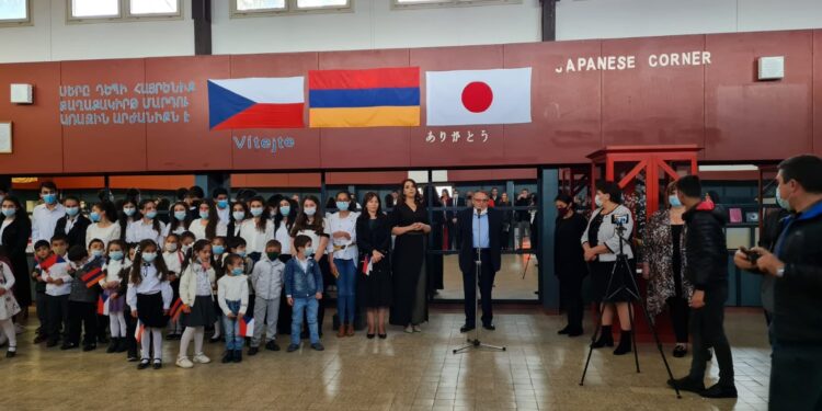 Չեխիան շարունակում է օժանդակել