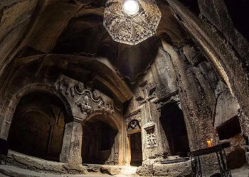 Լենկթեմուրը եւ յոթ ձիաբեռ ադամանդի առասպելը