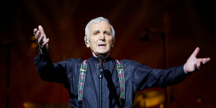 Փարիզն ազնավուրացրած… Ազնավուրը