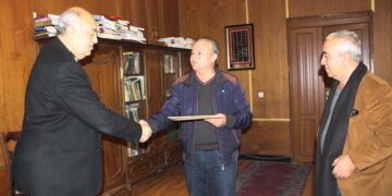 Գնահատելով բանաստեղծ լրագրողի նվիրումը