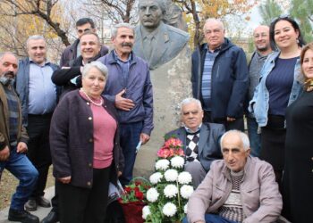 Գիտնականի գրիչով ու բրիչով հրամանատարը