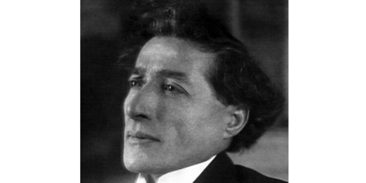 Աստանդական կյանքը՝ հայրենաշունչ մեղեդիների հետքերով