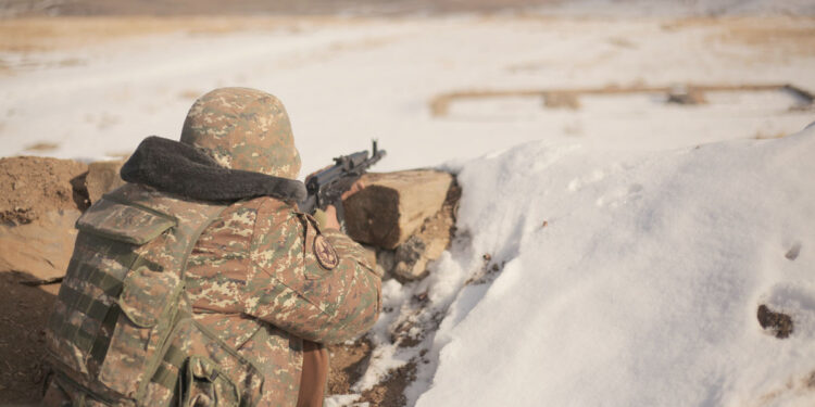 Հավերժ փառք հայ զինվորին