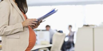 Ինչ իրավունքներ ունեն հղիներն ու մինչեւ 3 տարեկան երեխա խնամող աշխատողները