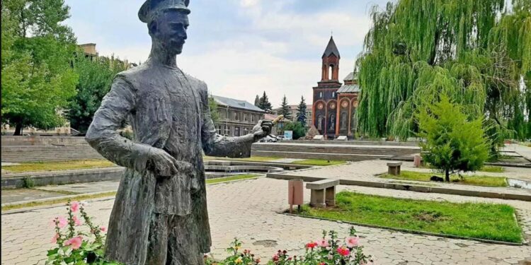 Իսկ ինչո՞ւ չհիշենք Պոլոզ Մուկուչին