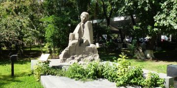 Բանաստեղծ «կամքն Աստծո»