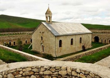 Օտարներն, Ամարասը «պեղելով», «հետաքրքիր» ոչինչ չեն գտել…