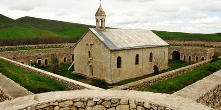 Օտարներն, Ամարասը «պեղելով», «հետաքրքիր» ոչինչ չեն գտել…